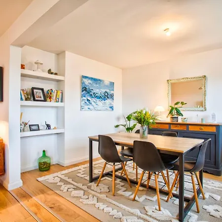 La Casa Sequoia - Peace And Quiet In The City شقة *